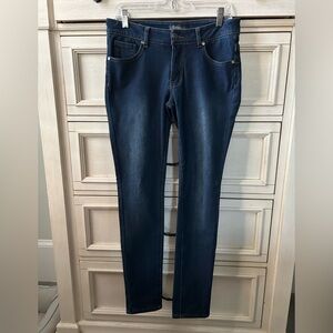 Skinny jeans - lots of stretch